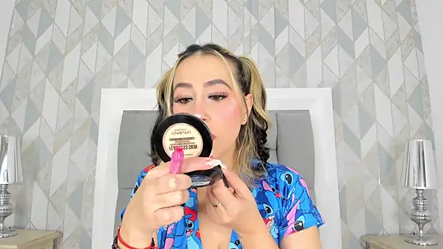 anais cooper online show from 02/01/25, 11:43