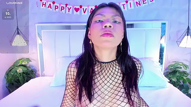 Snapshot of CailynBrowm chatting on 02/13/25, 04:22 CailynBrowm online show from 02/13/25, 04:22