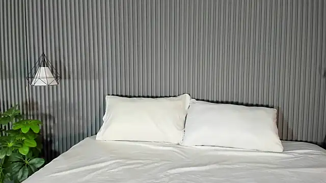 Snapshot of CailynBrowm chatting on 03/02/25, 04:07 CailynBrowm online show from 03/02/25, 04:07