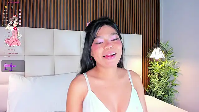 Snapshot of CailynBrowm chatting on 10/07/25, 04:42 CailynBrowm online show from 10/07/25, 04:42