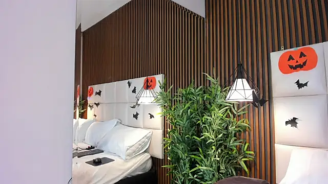 Snapshot of CailynBrowm chatting on 11/02/25, 04:48 CailynBrowm online show from 11/02/25, 04:48