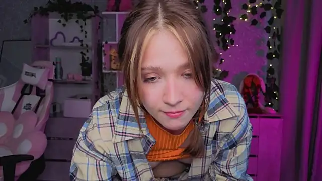 luna cross online show from 04/11/26, 07:45