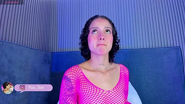 Snapshot of pau_live chatting on 09/24/25, 11:35 pau live online show from 09/24/25, 11:35