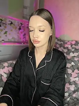 Snapshot of bunnyrich chatting on 12/14/24, 02:31 bunnyrich online show from 12/14/24, 02:31