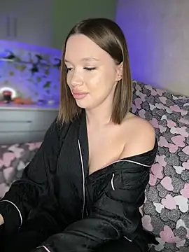 Snapshot of bunnyrich chatting on 12/27/24, 08:39 bunnyrich online show from 12/27/24, 08:39