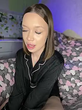 Snapshot of bunnyrich chatting on 01/17/25, 11:18 bunnyrich online show from 01/17/25, 11:18