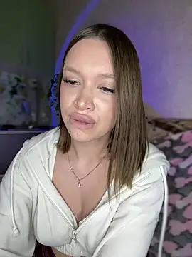 Snapshot of bunnyrich chatting on 02/01/25, 03:52 bunnyrich online show from 02/01/25, 03:52