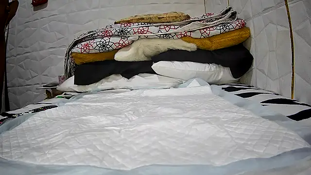 Snapshot of Mendoza_Amaranata chatting on 09/27/25, 06:13 Mendoza Amaranata online show from 09/27/25, 06:13