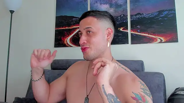 Snapshot of matt_saill chatting on 02/12/25, 04:44 matt saill online show from 02/12/25, 04:44