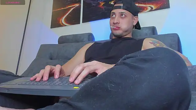 Snapshot of matt_saill chatting on 02/20/25, 12:19 matt saill online show from 02/20/25, 12:19