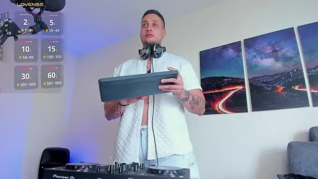 Snapshot of matt_saill chatting on 02/20/25, 10:04 matt saill online show from 02/20/25, 10:04