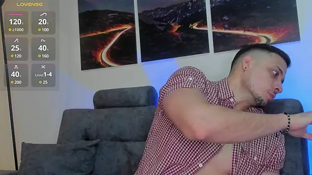 Snapshot of matt_saill chatting on 03/13/25, 12:13 matt saill online show from 03/13/25, 12:13