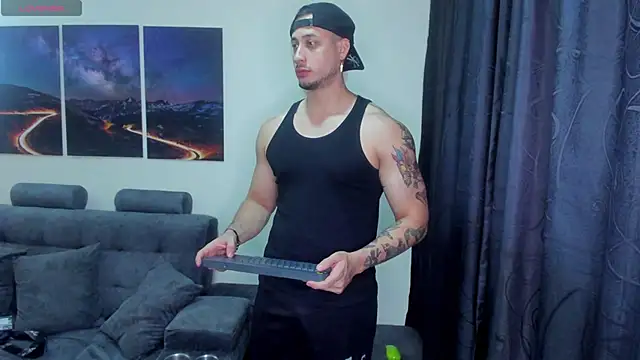 Snapshot of matt_saill chatting on 03/16/25, 08:32 matt saill online show from 03/16/25, 08:32