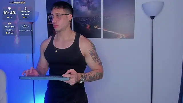 Snapshot of matt_saill chatting on 10/22/25, 11:48 matt saill online show from 10/22/25, 11:48