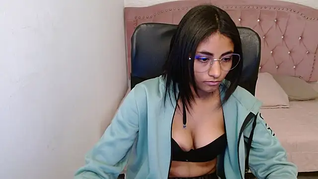 shaneelle online show from 02/08/25, 06:12