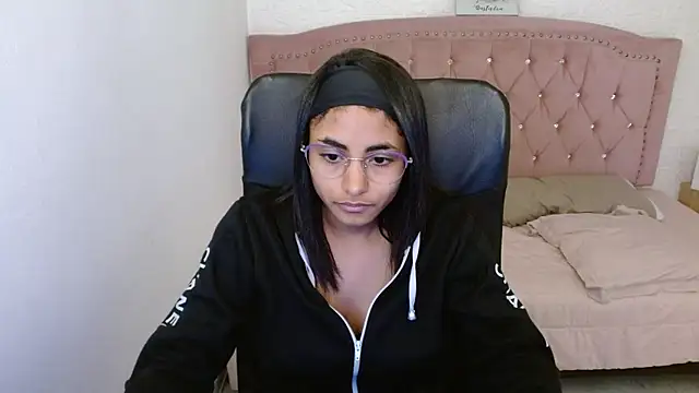 shaneelle online show from 03/05/25, 09:27