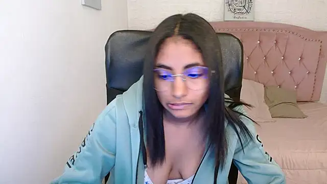 shaneelle online show from 03/11/25, 06:10