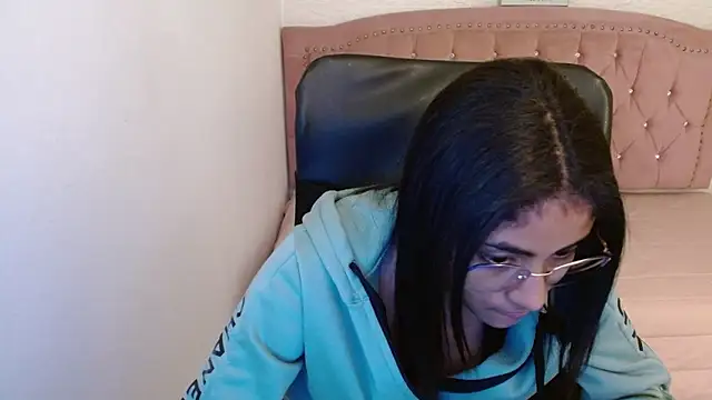 shaneelle online show from 03/15/25, 06:14