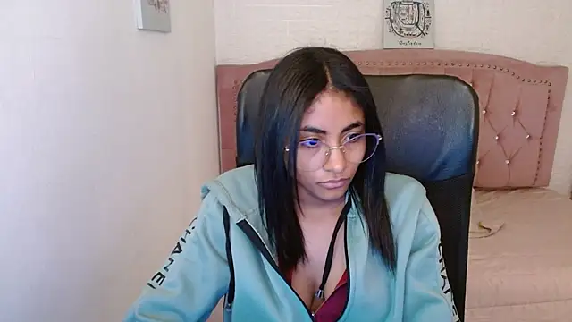 shaneelle online show from 03/22/25, 09:34