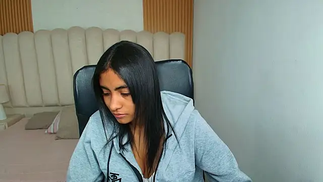 shaneelle online show from 02/09/26, 03:10