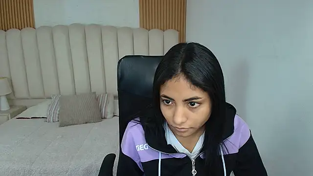 shaneelle online show from 03/26/26, 03:01