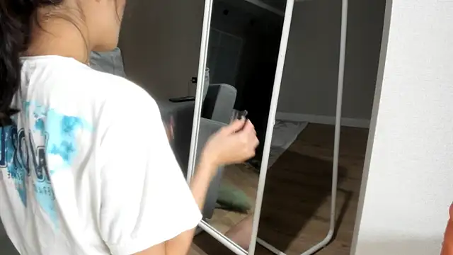 Snapshot of Yukisans chatting on 12/26/24, 03:38 Yukisans online show from 12/26/24, 03:38