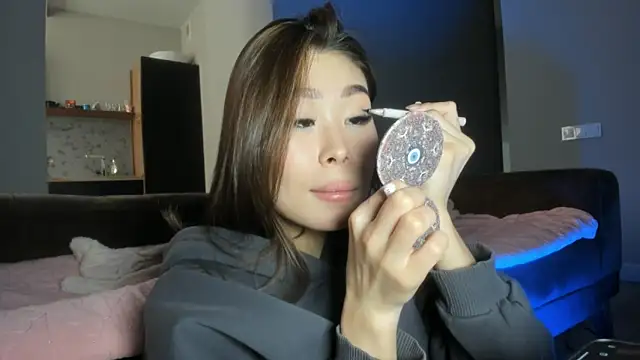 Snapshot of Yukisans chatting on 02/27/25, 09:54 Yukisans online show from 02/27/25, 09:54