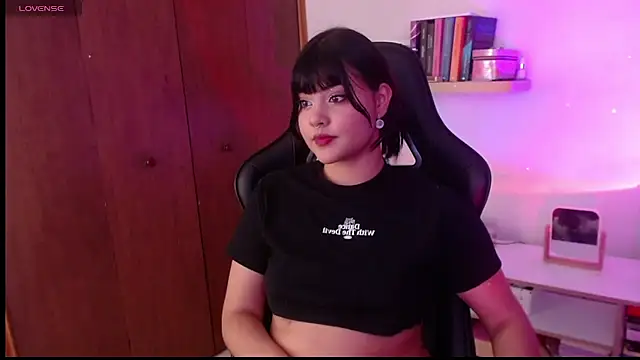 SusyAlvarez online show from 11/27/25, 09:17