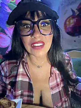 Snapshot of Saorii_kiido chatting on 12/22/24, 03:11 Saorii kiido online show from 12/22/24, 03:11