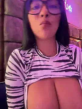 Snapshot of Saorii_kiido chatting on 02/02/25, 04:59 Saorii kiido online show from 02/02/25, 04:59