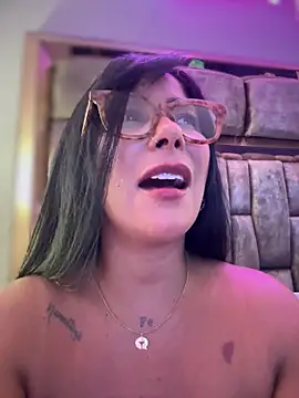 Snapshot of Saorii_kiido chatting on 02/23/25, 05:23 Saorii kiido online show from 02/23/25, 05:23