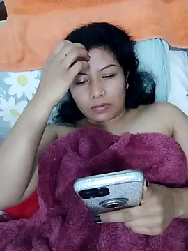 Snapshot of katymojadit chatting on 03/02/25, 08:29 katymojadit online show from 03/02/25, 08:29