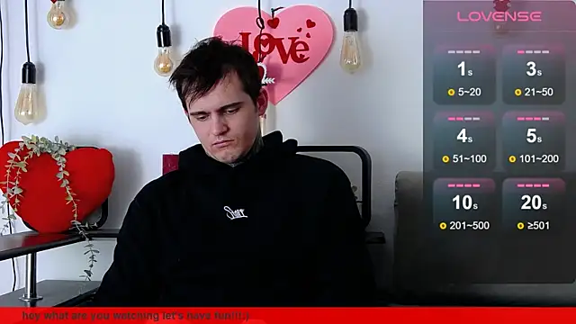 Snapshot of CarterCole chatting on 02/14/25, 12:25 CarterCole online show from 02/14/25, 12:25