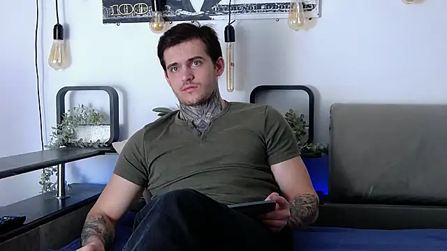 Snapshot of CarterCole chatting on 03/09/25, 08:40 CarterCole online show from 03/09/25, 08:40