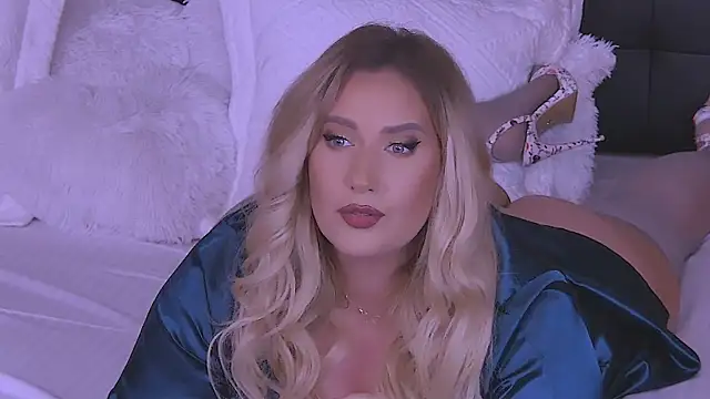 Snapshot of OndinaNoir chatting on 12/09/24, 07:39 OndinaNoir online show from 12/09/24, 07:39