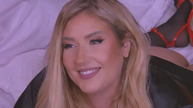 Snapshot of OndinaNoir chatting on 01/25/25, 11:00 OndinaNoir online show from 01/25/25, 11:00