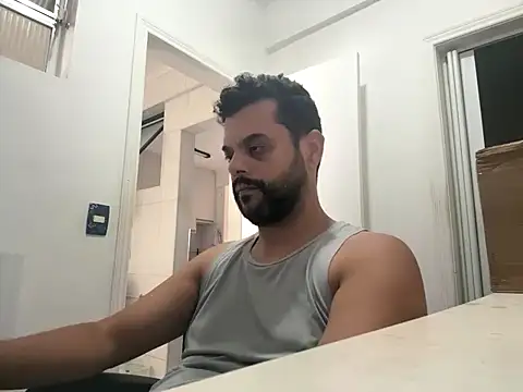 HornyBeachBoyBR online show from 04/28/26, 01:16