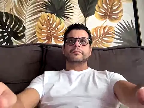 HornyBeachBoyBR online show from 05/30/26, 07:22