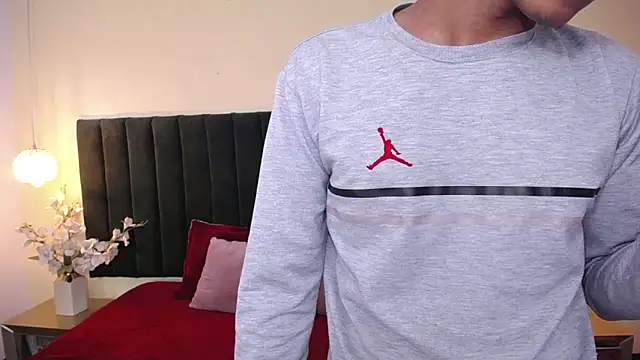 Snapshot of soft_attraction chatting on 11/06/25, 07:59 soft attraction online show from 11/06/25, 07:59