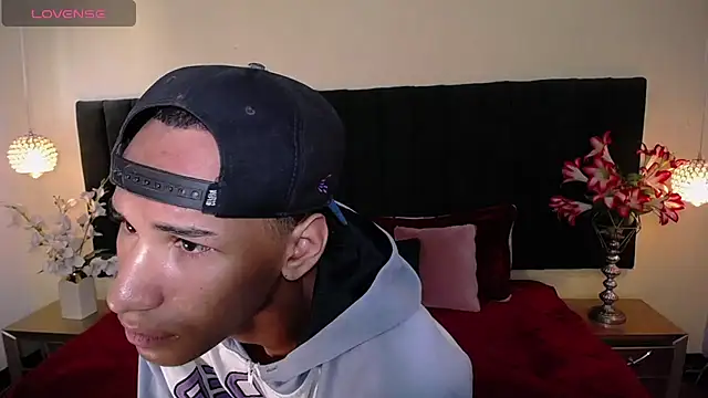 Snapshot of soft_attraction chatting on 11/07/25, 07:36 soft attraction online show from 11/07/25, 07:36