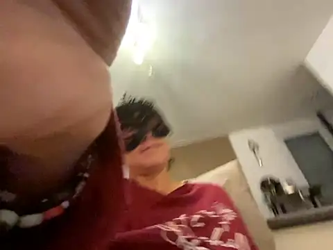 Marilou1983 online show from 09/19/25, 09:04