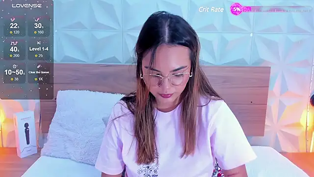 Stacey white  online show from 03/13/25, 08:32