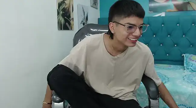 Noha scott online show from 12/04/24, 11:02