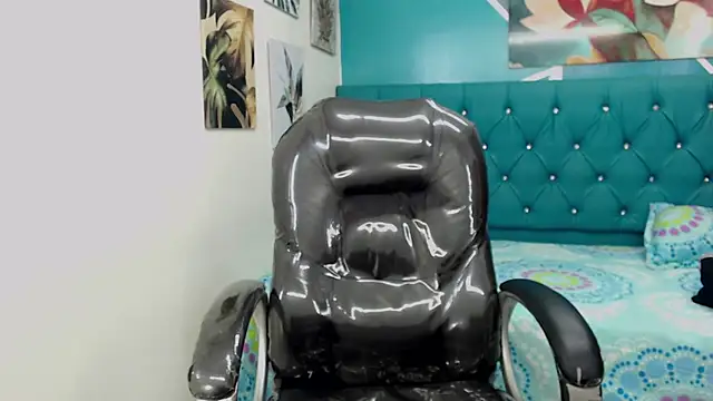 Noha scott online show from 01/28/25, 10:34