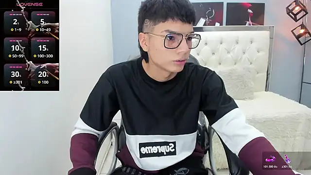 Noha scott online show from 11/27/25, 10:56