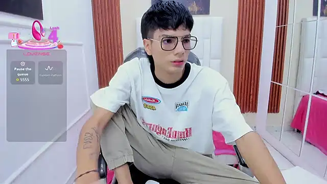 Noha scott online show from 04/12/26, 05:51