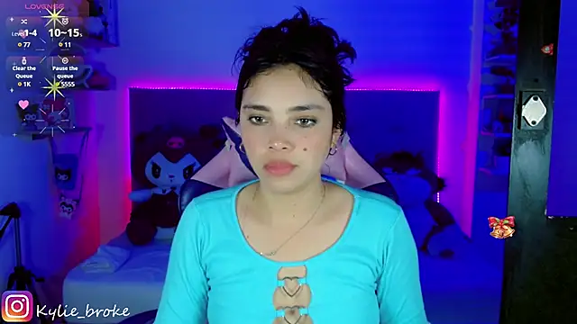 Kylie brokee online show from 01/29/25, 12:33