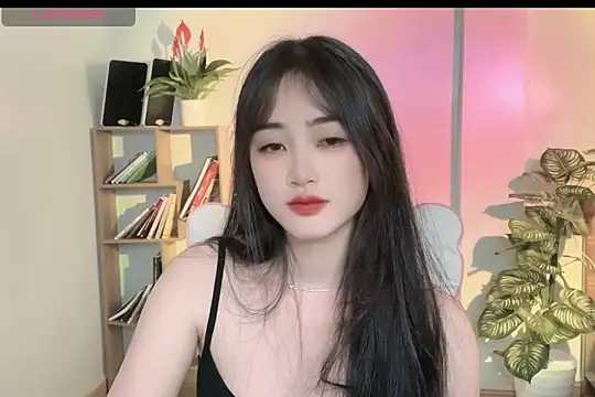 Snapshot of _Aimy_ chatting on 03/05/25, 07:05 Aimy online show from 03/05/25, 07:05