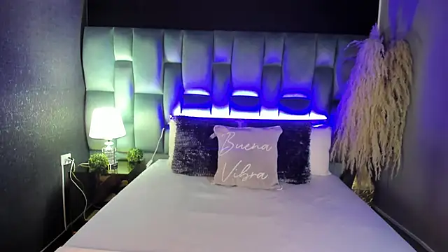 AmmyJones  online show from 05/01/26, 05:39