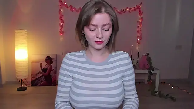 Snapshot of AidaPerry chatting on 01/16/25, 02:19 AidaPerry online show from 01/16/25, 02:19